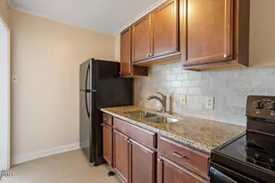 805 Daniels St, Raleigh, NC 27605 - Photo 11