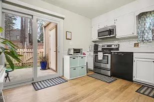 717 Tanglebrook Way, Raleigh, NC 27615 - Photo 9