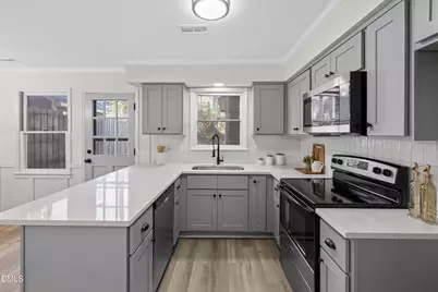 5529 Hamstead Crossing, Raleigh, NC 27612 - Photo 3