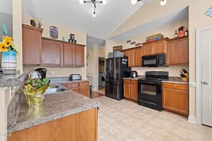 86 Thornhill Ct, Clayton, NC 27520 - Photo 11