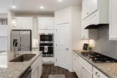 6434 Crown Parkway, Durham, NC 27703 - Photo 7