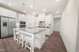 6434 Crown Pkwy, Durham, NC 27703 - Photo 9