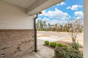 6434 Crown Pkwy, Durham, NC 27703 - Photo 5