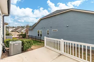 6434 Crown Pkwy, Durham, NC 27703 - Photo 37