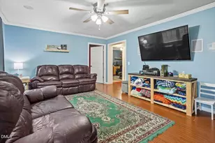 171 Beverly Ln, Henderson, NC 27537 - Photo 5