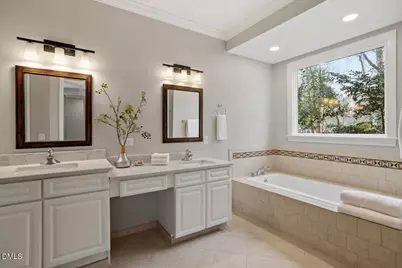 109 Ellsworth Place, Chapel Hill, NC 27516 - Photo 21