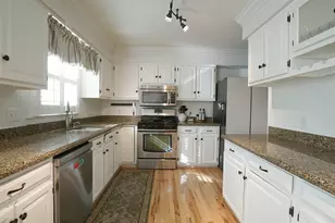 404 Greenwood Cir, Cary, NC 27511 - Photo 11