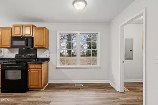 191 S Ida St, Coats, NC 27521 - Photo 7