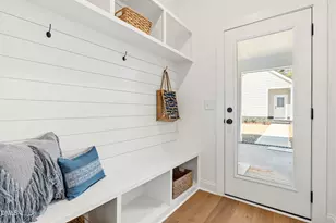 722 Powell Dr, Raleigh, NC 27606 - Photo 9