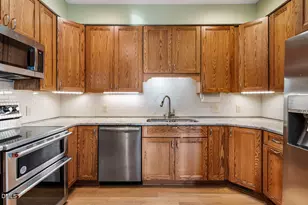 4 Wellesley Pl, Chapel Hill, NC 27517 - Photo 21