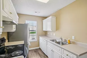 2431 Moran St, Burlington, NC 27215 - Photo 11