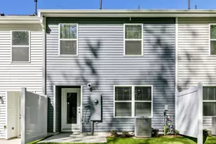 412 Cherry Laurel Dr, Sanford, NC 27332 - Photo 15