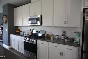 2011 Becca Ct, Apex, NC 27502 - Photo 7