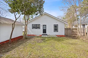 310 N 6th St, Smithfield, NC 27577 - Photo 27