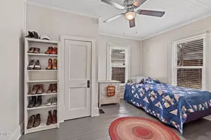310 N 6th St, Smithfield, NC 27577 - Photo 15