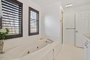 112 Stratford Dr, Chapel Hill, NC 27516 - Photo 47