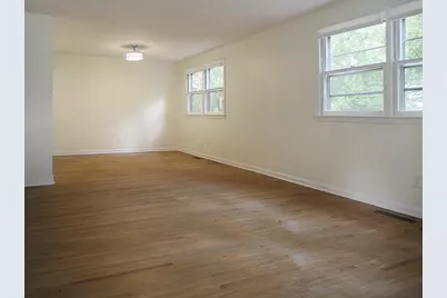 408 Hickory Drive #Main, Chapel Hill, NC 27517 - Photo 3