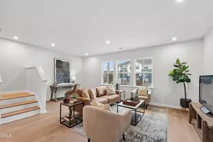 1049 Zelkova Ln, Chapel Hill, NC 27517 - Photo 9