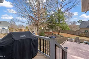 101 Brant Point Pl, Cary, NC 27513 - Photo 11