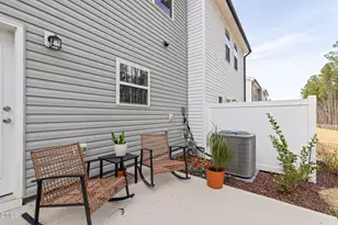 544 Barrington Row Ave, Zebulon, NC 27597 - Photo 29