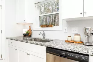 544 Barrington Row Ave, Zebulon, NC 27597 - Photo 9