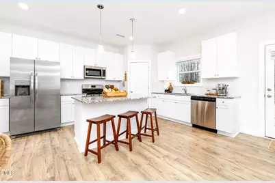 544 Barrington Row Avenue, Zebulon, NC 27597 - Photo 11