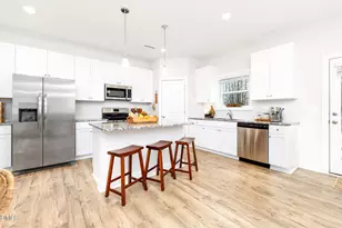 544 Barrington Row Ave, Zebulon, NC 27597 - Photo 11