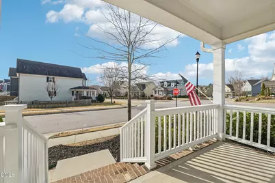 572 Beacon Ridge Boulevard, Chapel Hill, NC 27516 - Photo 5