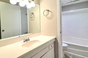 500 Umstead Dr, Chapel Hill, NC 27516 - Photo 9