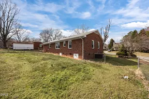 1714 Fairview St, Burlington, NC 27215 - Photo 9