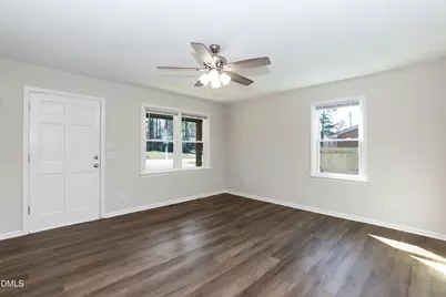 808 W Rose Street, Sanford, NC 27330 - Photo 5