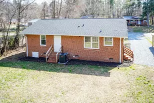 808 W Rose St, Sanford, NC 27330 - Photo 17