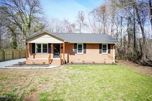 808 W Rose St, Sanford, NC 27330 - Photo 1