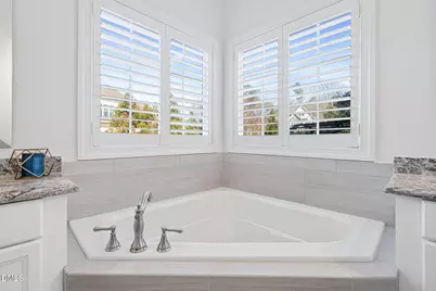 2414 Vetrina Way, Apex, NC 27502 - Photo 23