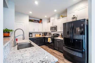 1004 Ledgemont Court, Fuquay-Varina, NC 27526 - Photo 17