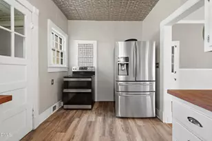 916 W Davis St, Burlington, NC 27215 - Photo 17