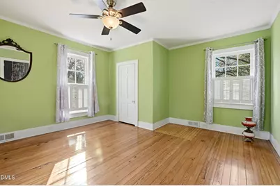 916 W Davis Street, Burlington, NC 27215 - Photo 31