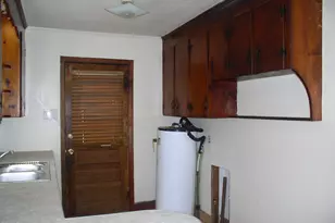 1061 N Pinkston St, Henderson, NC 27536 - Photo 5