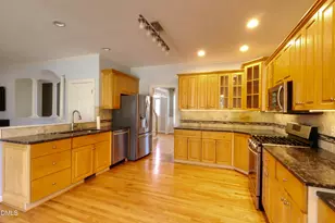 2504 Pennyshire Ln, Raleigh, NC 27606 - Photo 11