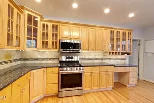 2504 Pennyshire Ln, Raleigh, NC 27606 - Photo 9