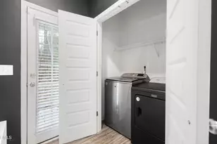 729 Leatherstone Ln, Fuquay-Varina, NC 27526 - Photo 29