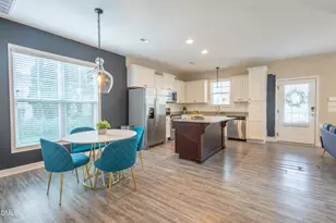 729 Leatherstone Ln, Fuquay-Varina, NC 27526 - Photo 9