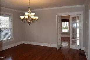 211 W Chatham St, Apex, NC 27502 - Photo 5