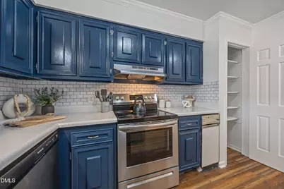 37 Barnes Street, Greenville, NC 27858 - Photo 7