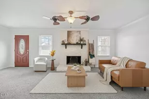 37 Barnes St, Greenville, NC 27858 - Photo 5