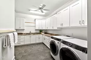 5607 Lambshire Dr, Raleigh, NC 27612 - Photo 13