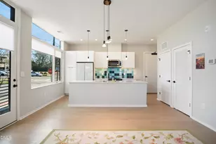 521 N 16 N Mangum St, Durham, NC 27701 - Photo 7