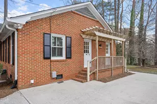 3911 Hope Valley Rd, Durham, NC 27707 - Photo 3