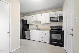 1218 Southwood Dr, Fayetteville, NC 28304 - Photo 11