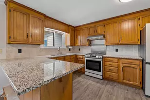 303 N Lincoln St, Benson, NC 27504 - Photo 21